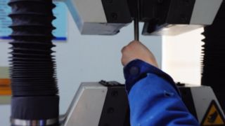 티타늄 튜브 인장 시험